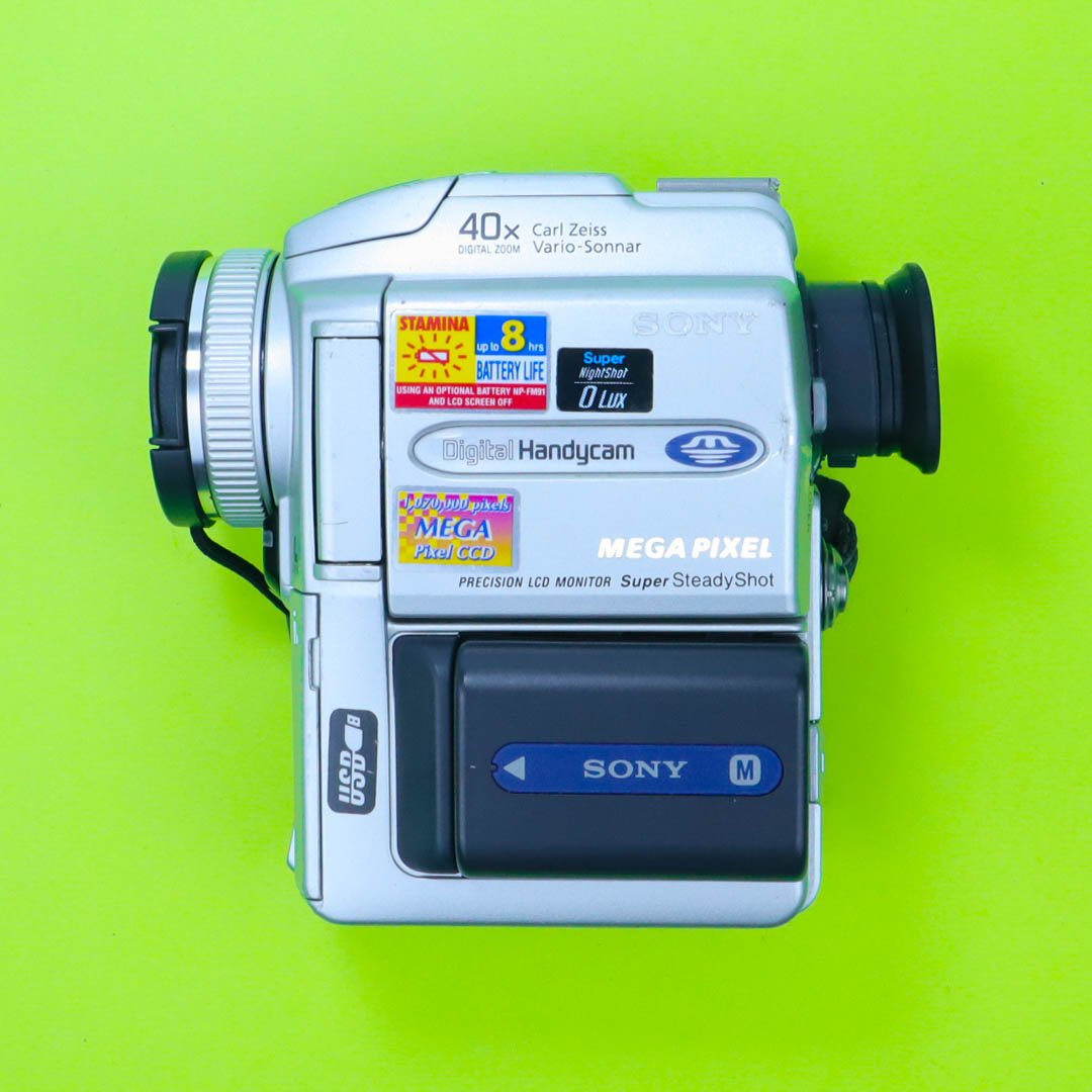 Sony Handycam DCR-PC110E