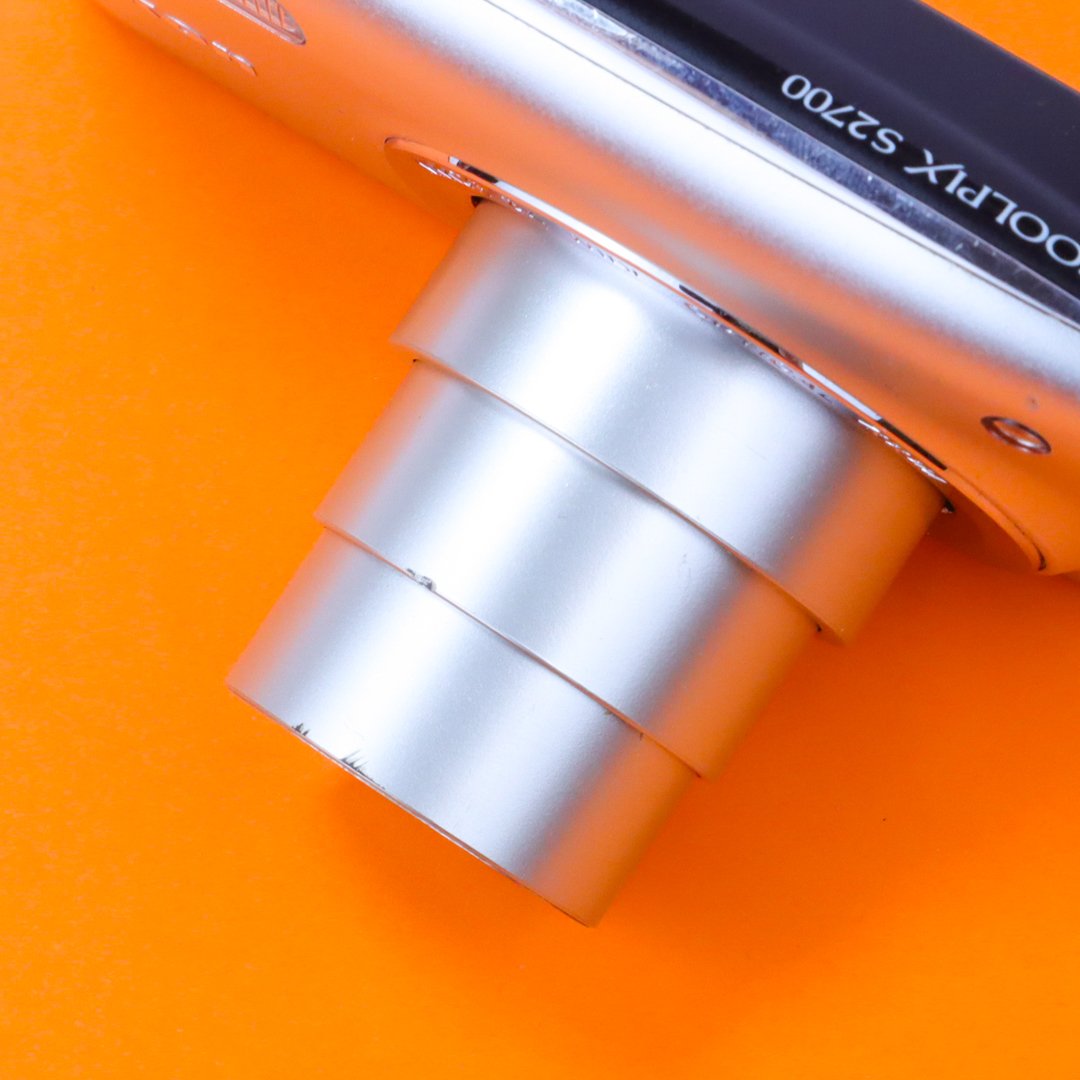 Nikon Coolpix S2700