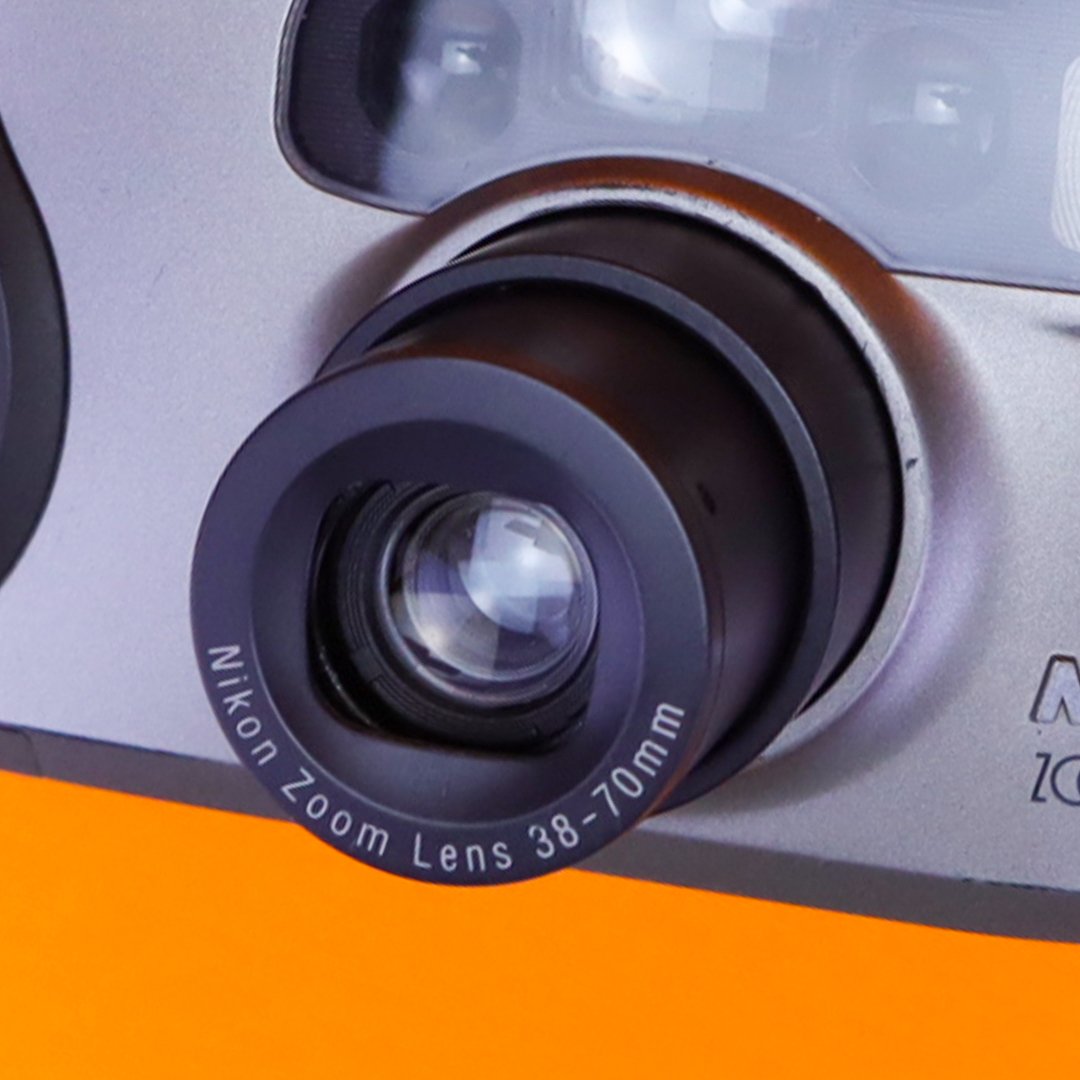 Nikon Zoom 210 AF