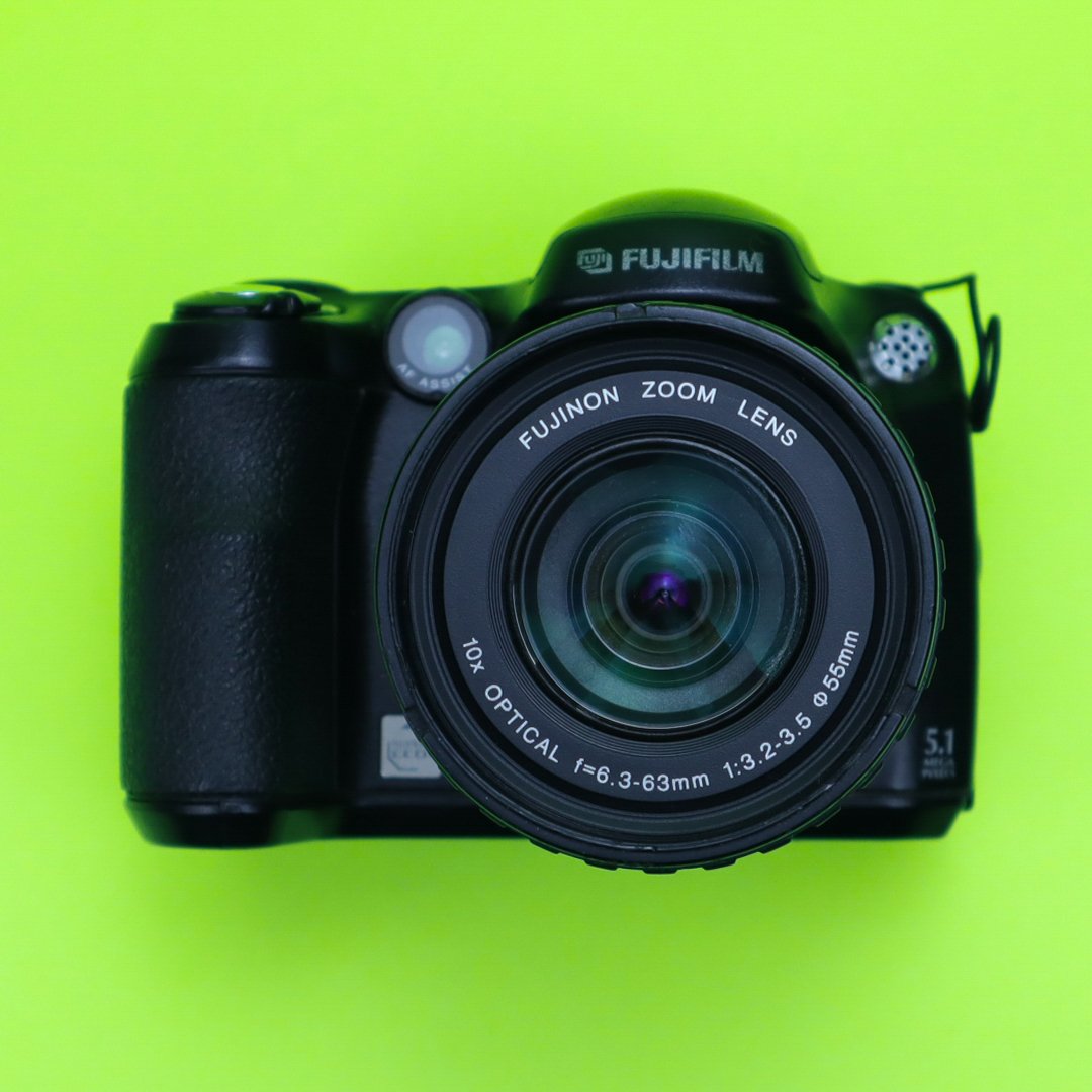 Fujifilm FinePix S5200
