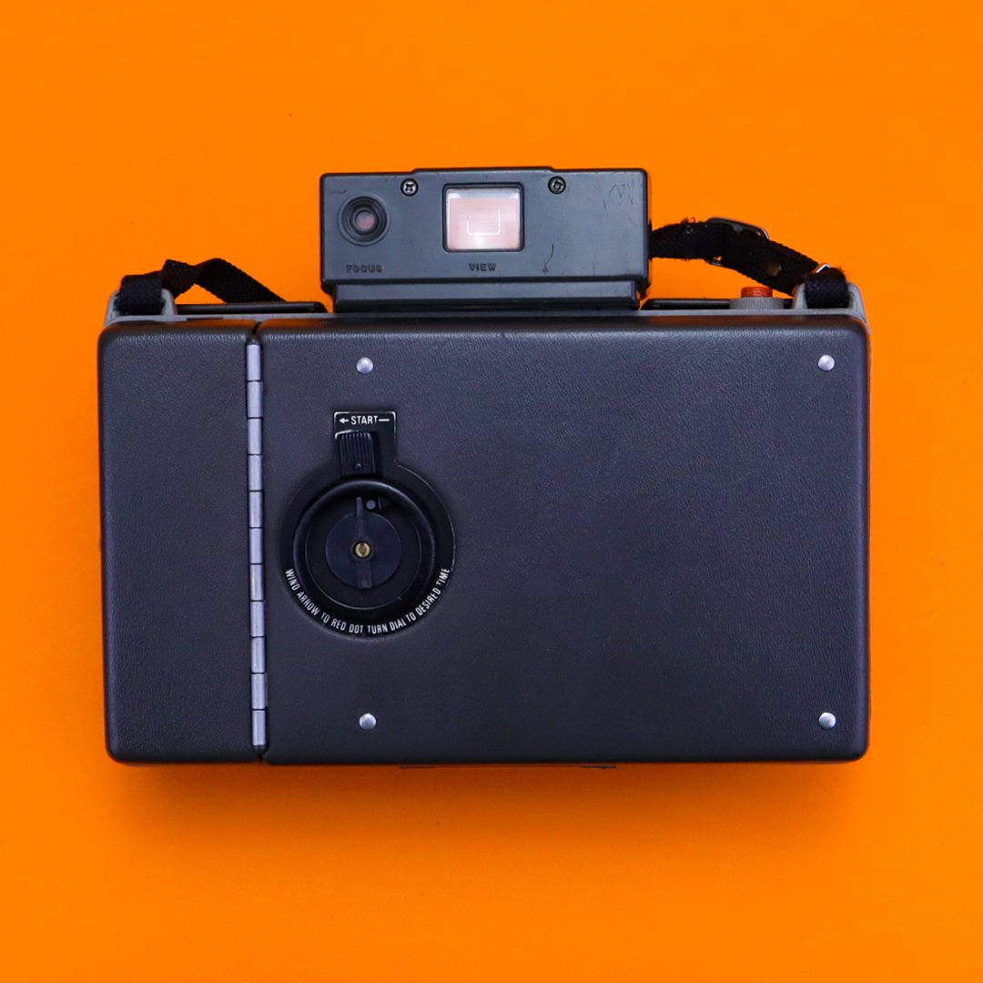 Polaroid Automatic 330 Land Camera