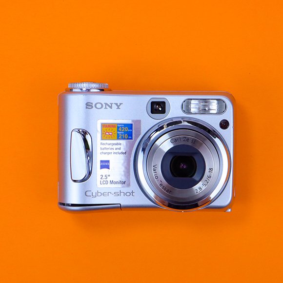 Sony Cyber-shot DSC-S90