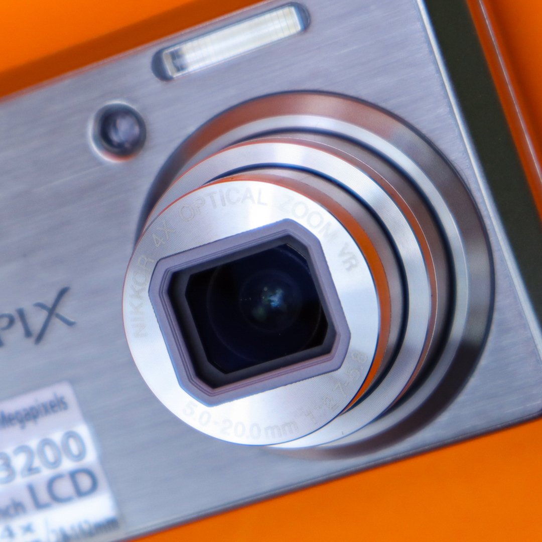 Nikon Coolpix S600