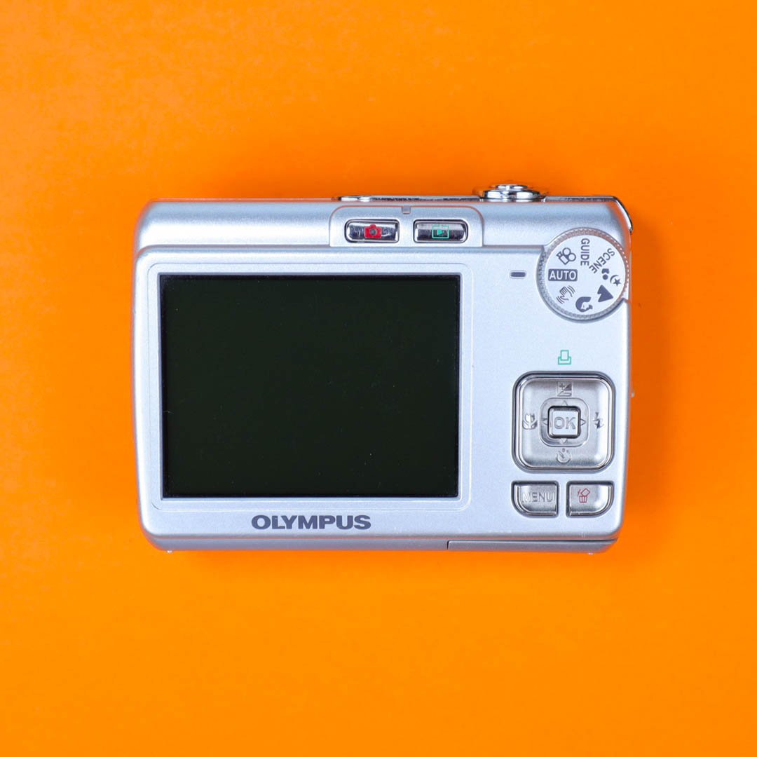 Olympus FE-210