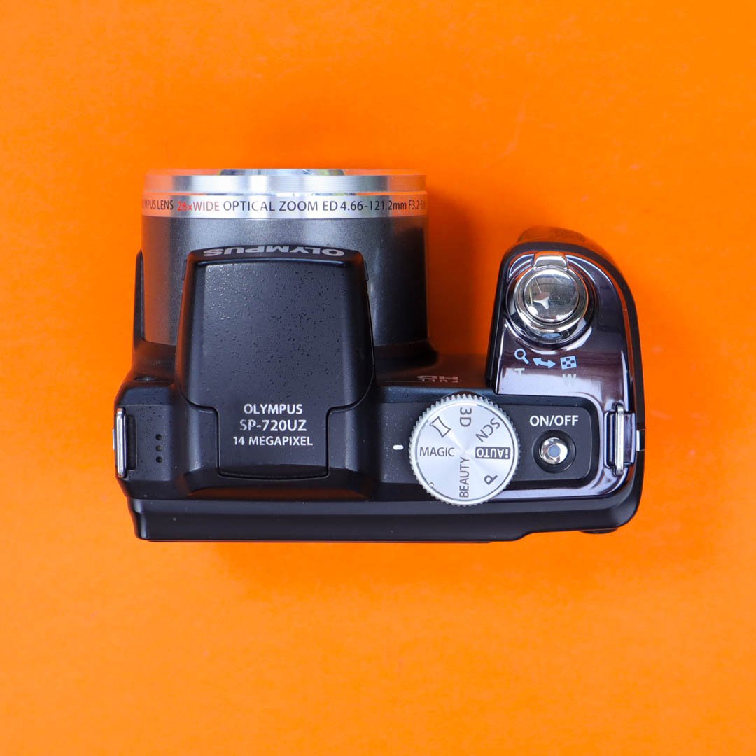 Olympus SP-720UZ