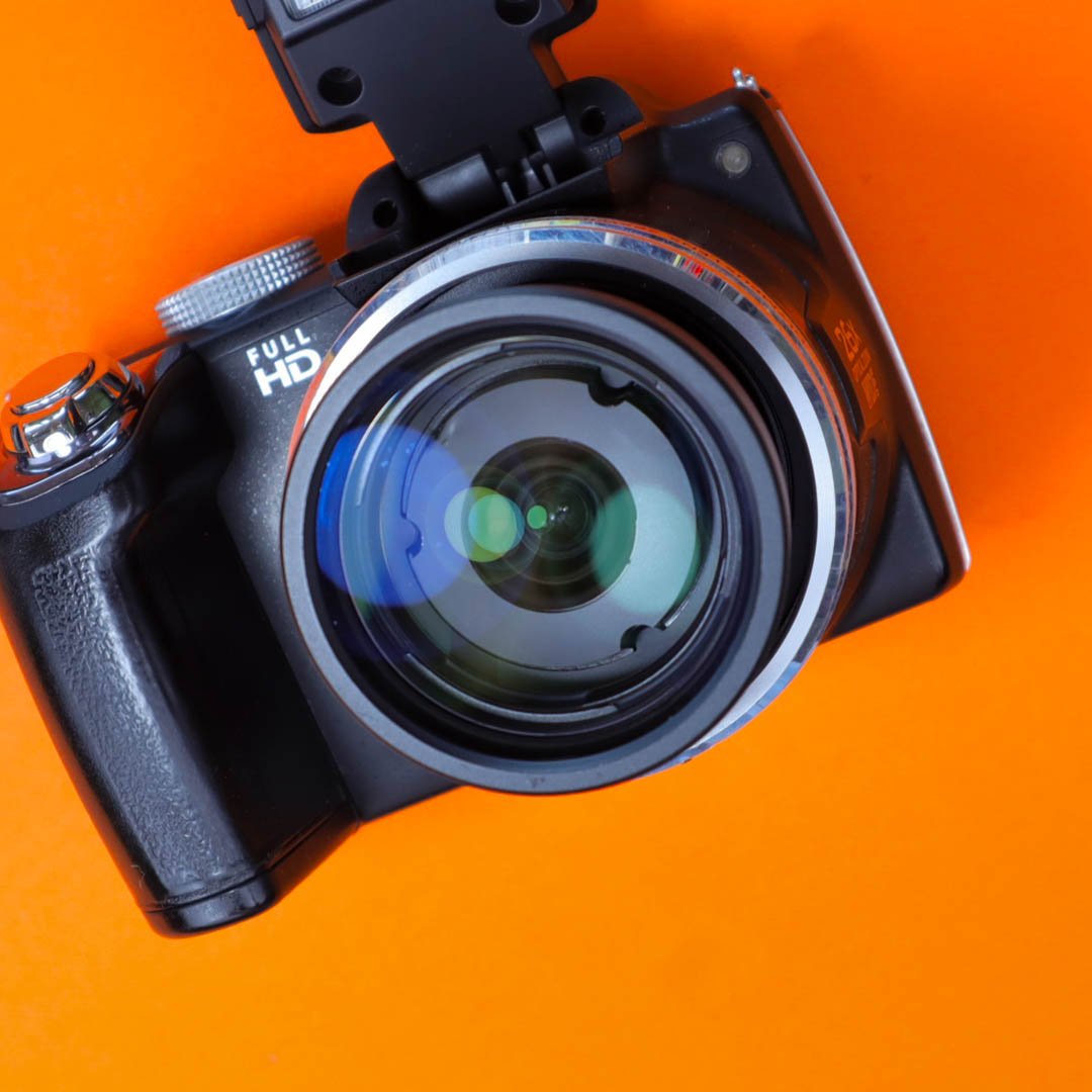 Olympus SP-720UZ