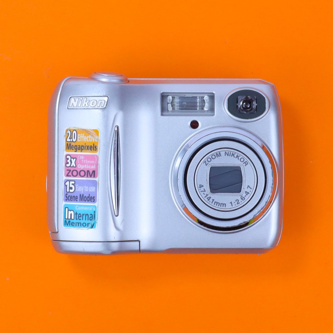 Nikon Coolpix 2200 дополнителна слика