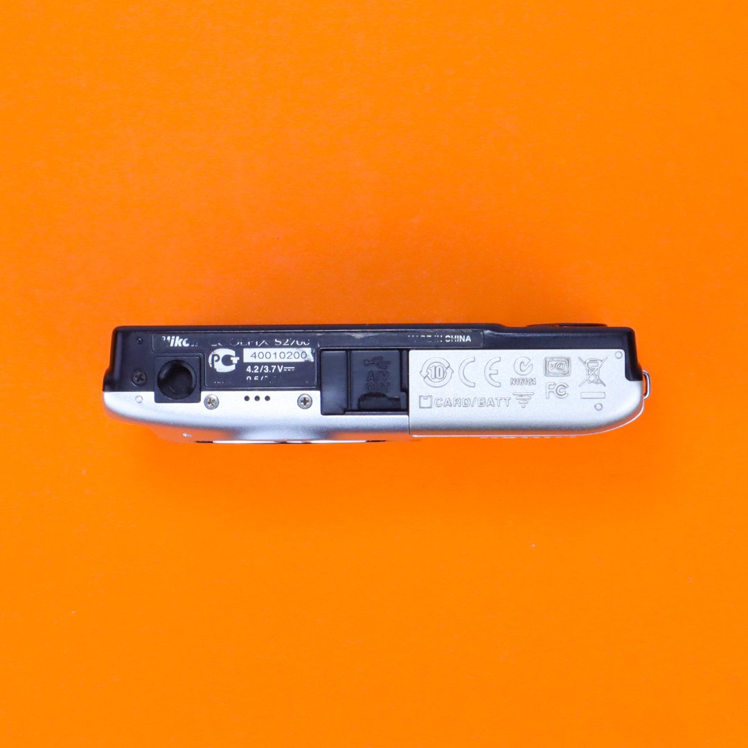 Nikon Coolpix S2700