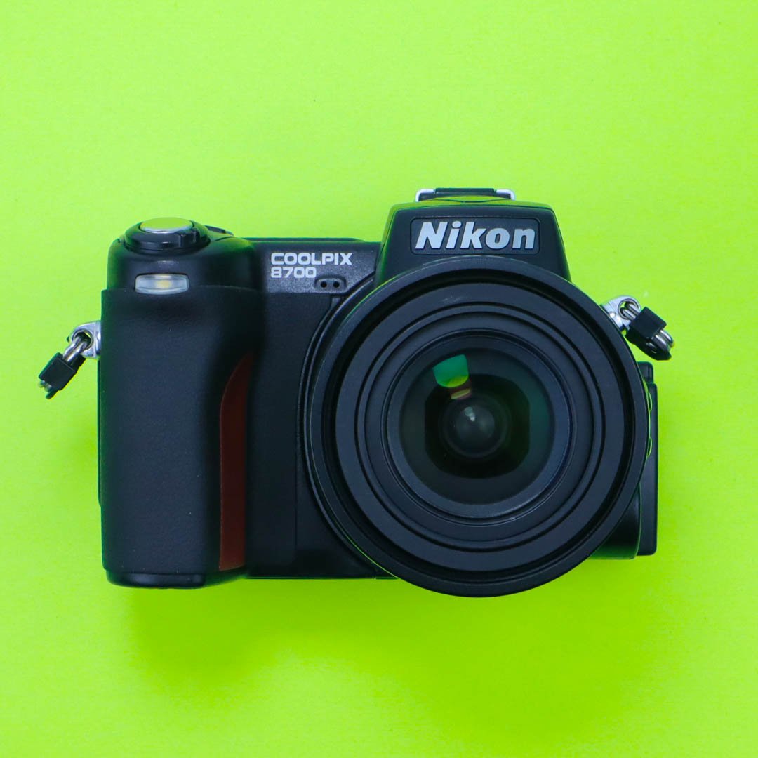 Nikon Coolpix 8700