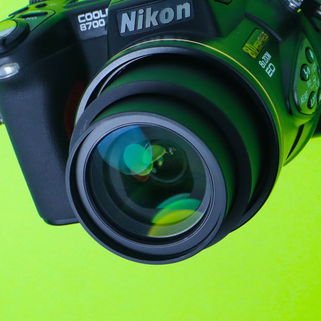 Nikon Coolpix 8700