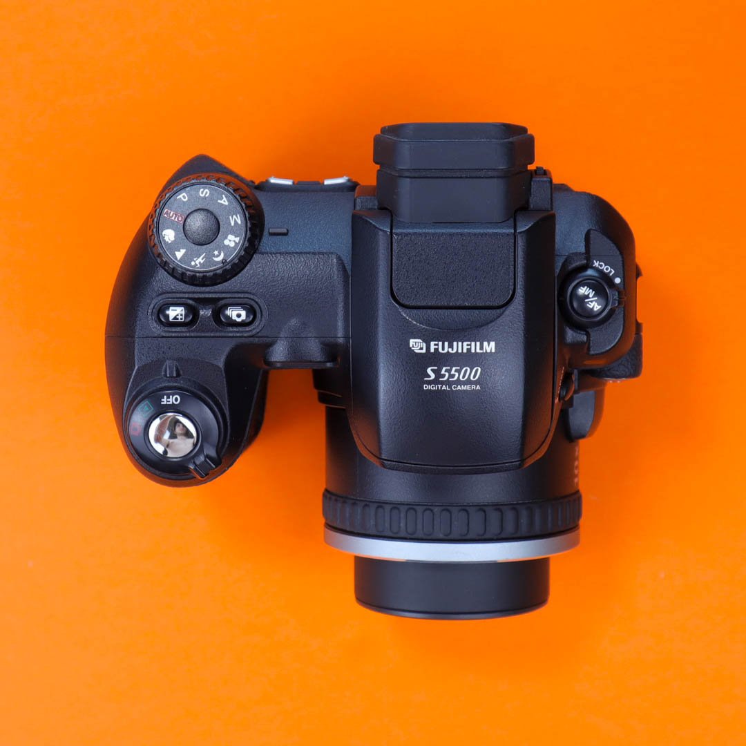 Fujifilm FinePix S5500