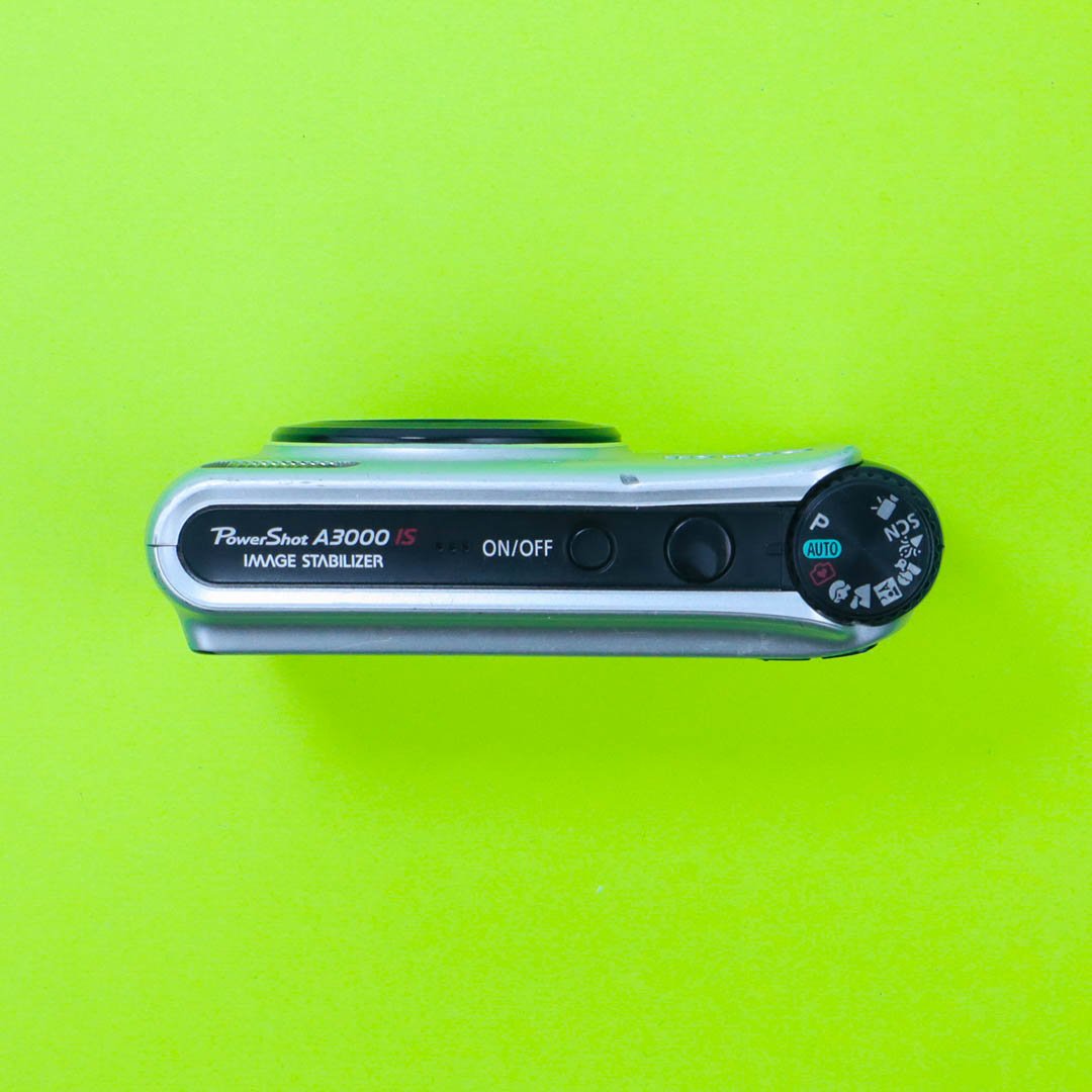 Canon PowerShot A3000 IS