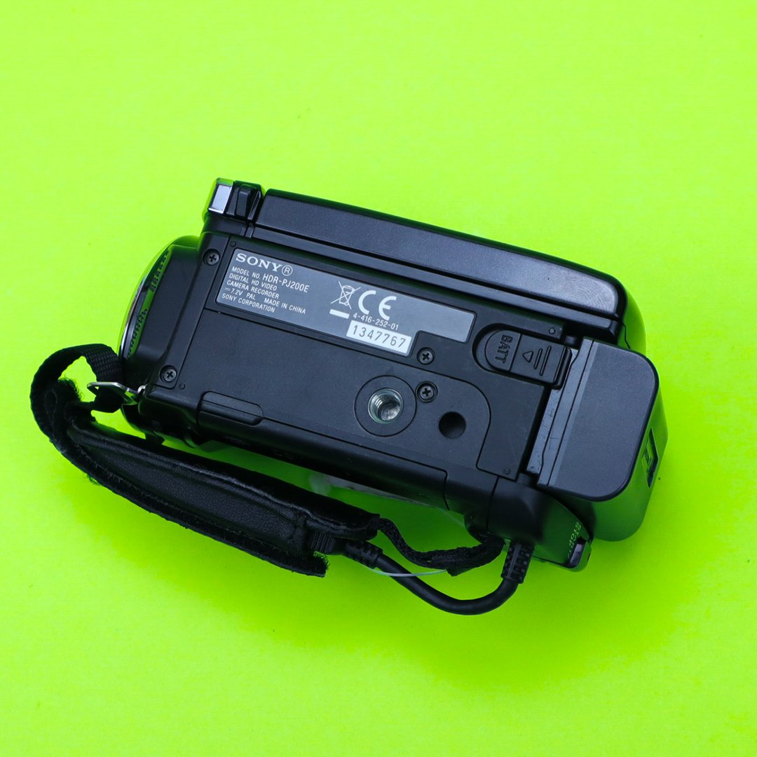 Sony HDR-PJ200E