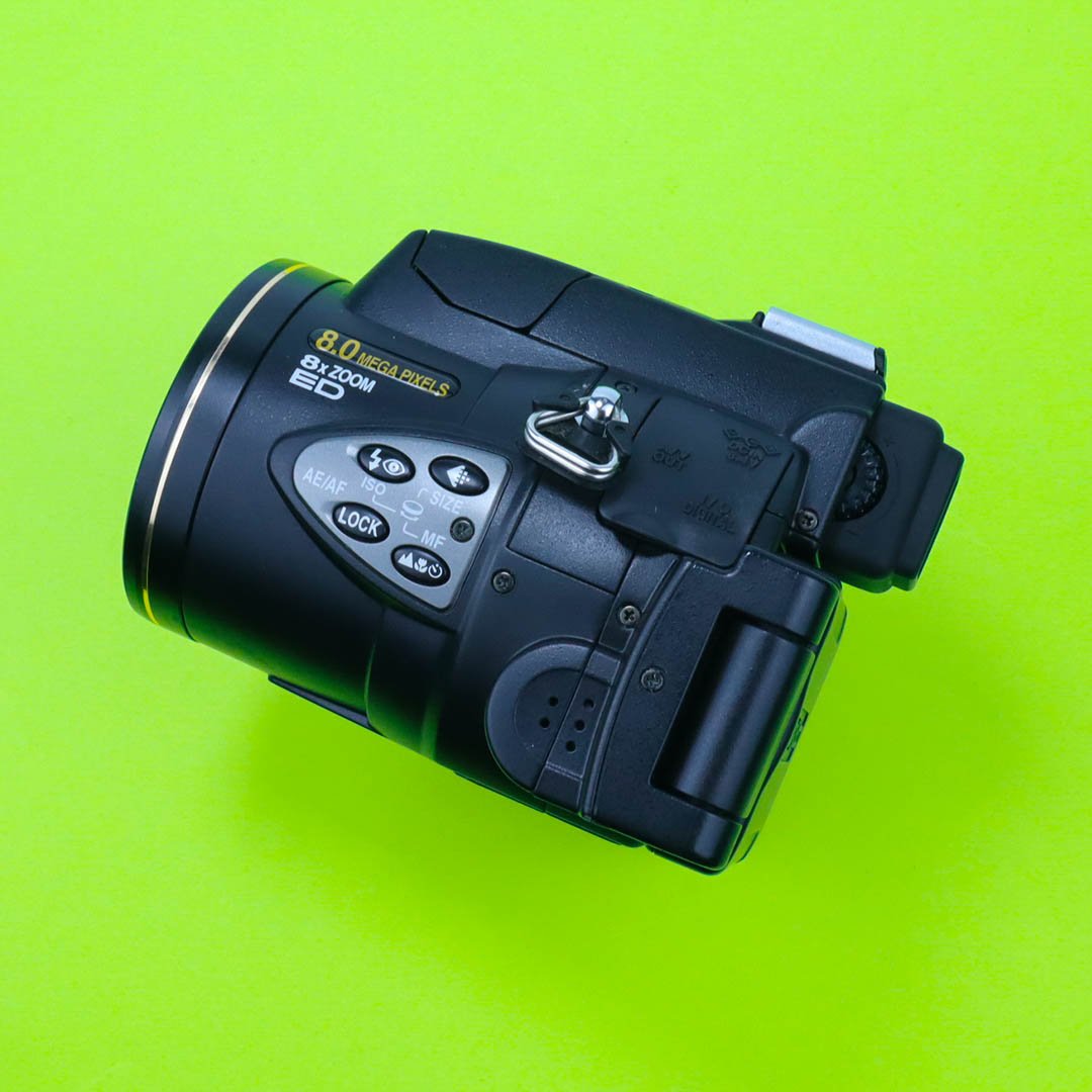 Nikon Coolpix 8700