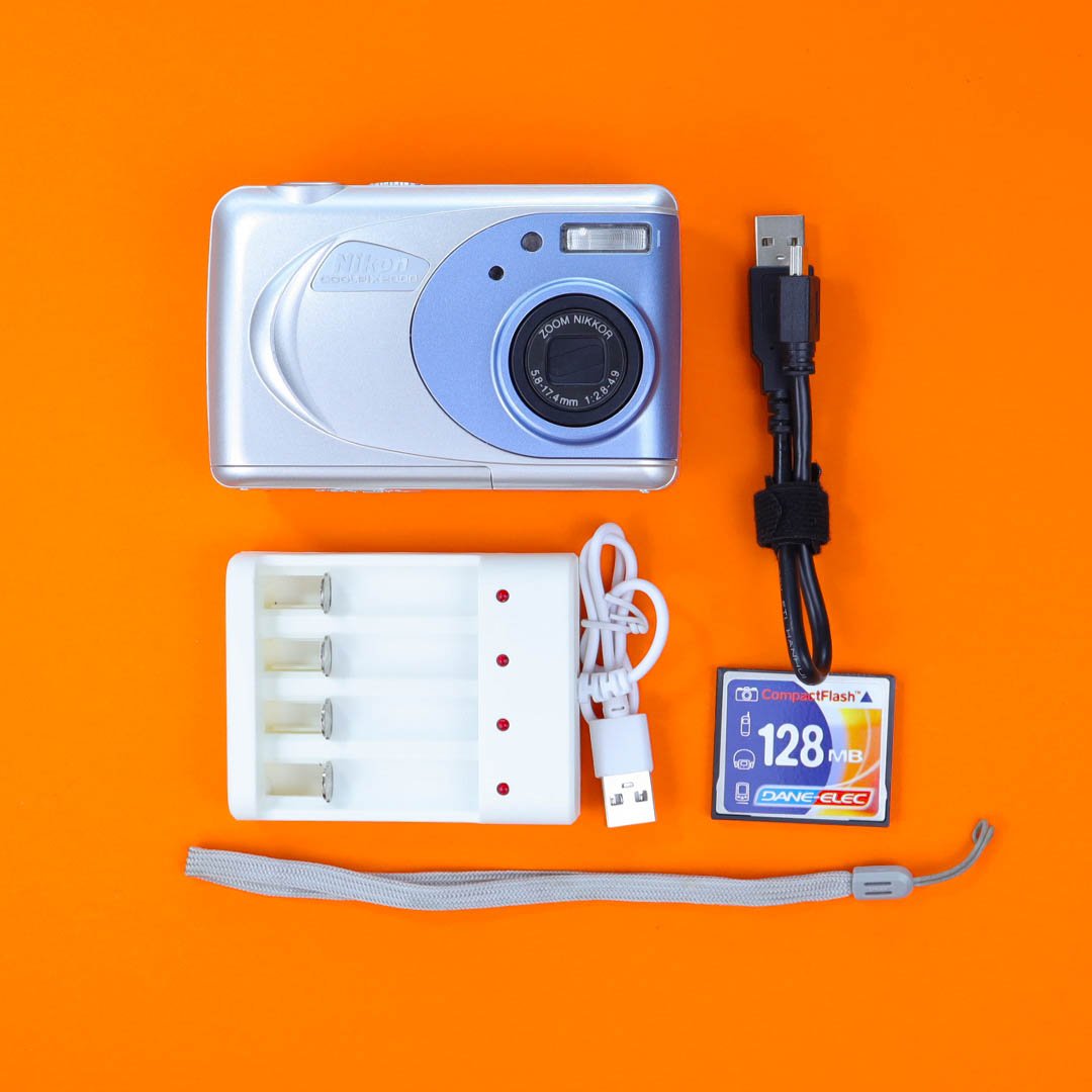 Nikon Coolpix 2000